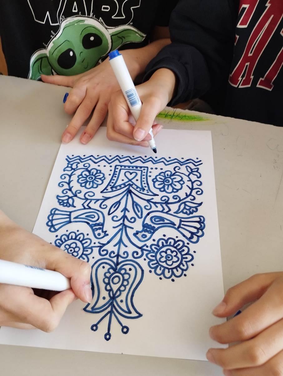 A k�pen rajz, Gyermekrajz, irodaszerek, Ujj l�that�

Automatikusan gener�lt le�r�s